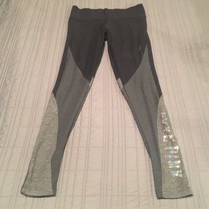 Size Small VS Pink Multi Grey Yoga Pant